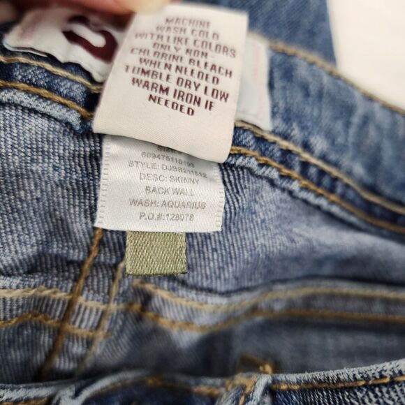 SO Junior's Womens Jeans Size 9 Blue Aquarius Skinny Leg Denim Low Rise Med Wash - Picture 9 of 9